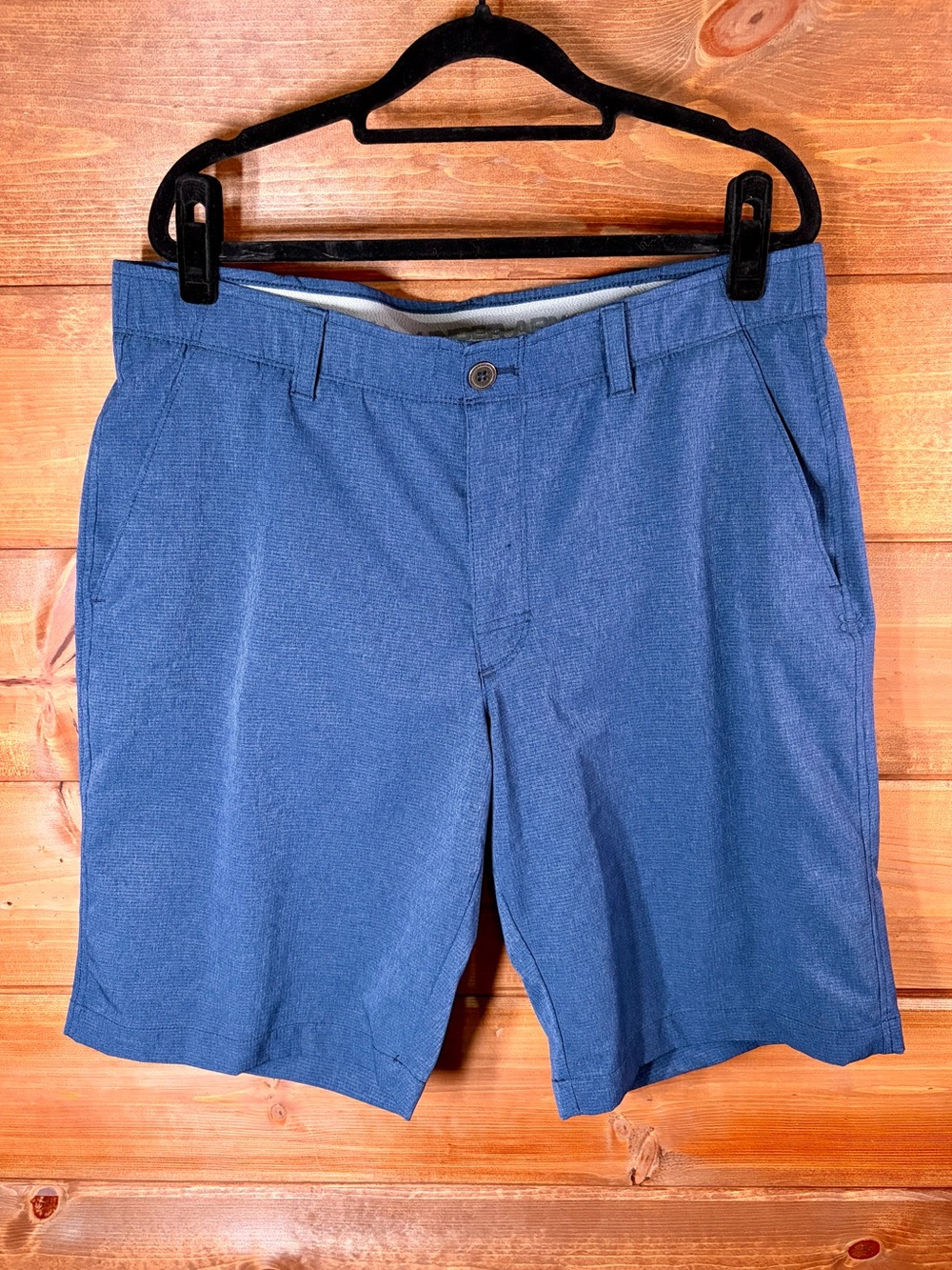 Under Armour Men’s Blue HeatGear Golf Shorts Size 36 Loose Fit Textured 🖤